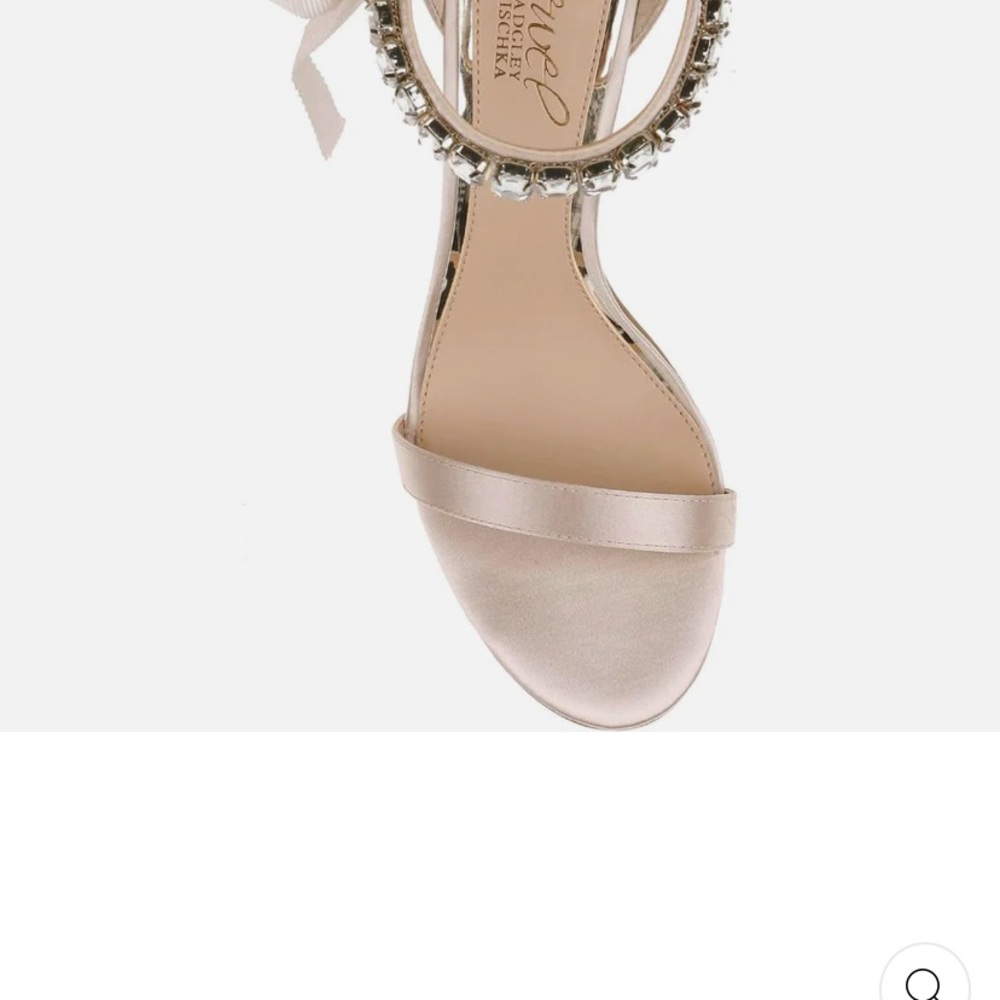 Jayne Jewel by Badgley Mischka Shoes - Champagne Satin 7.5 - Picture 2 of 5